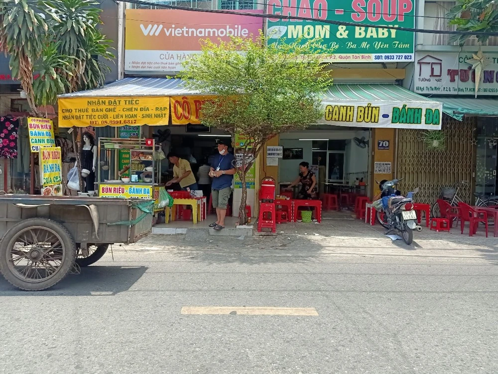 tphcm-noi-long-cach-ly-xa-hoi-18