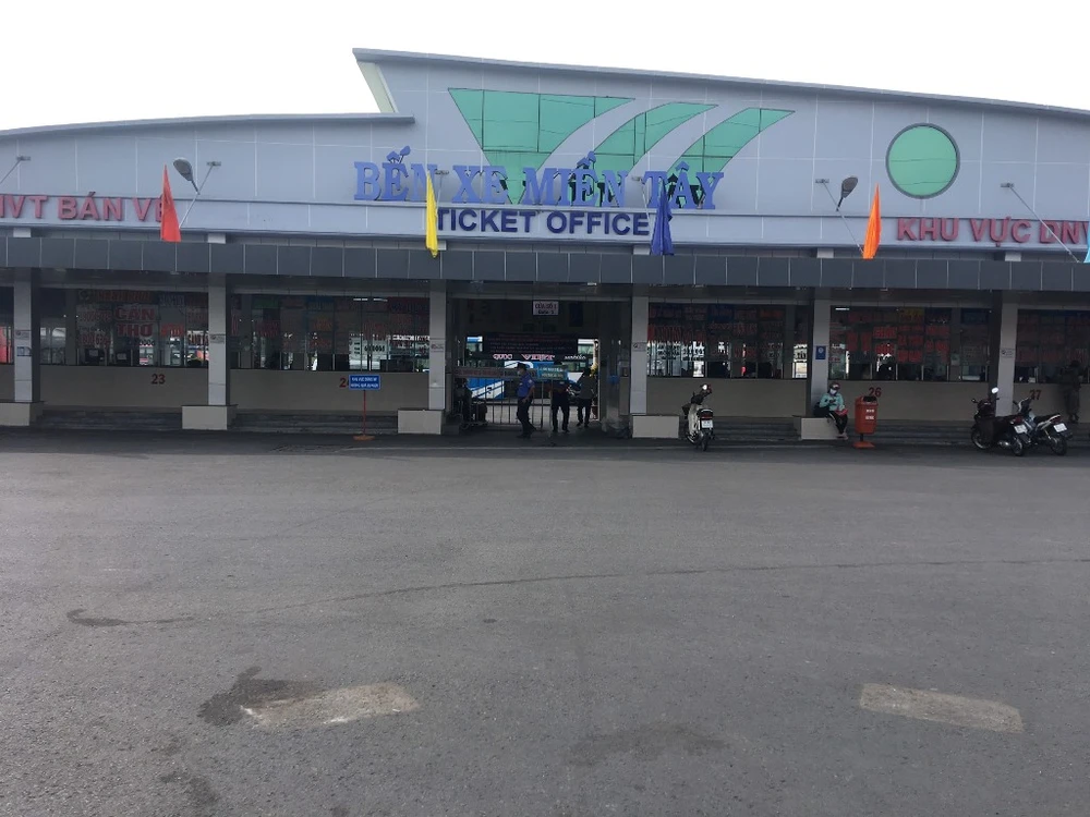 ben-xe-hoat-dong-tro-lai-16