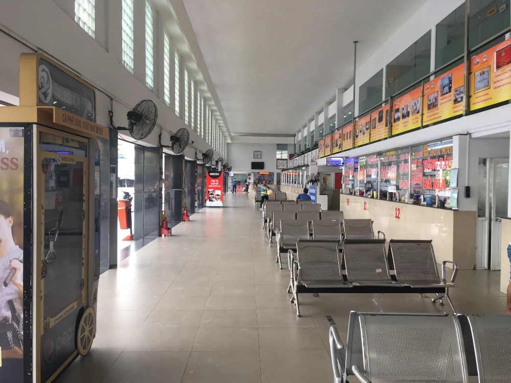 ben-xe-hoat-dong-tro-lai-17