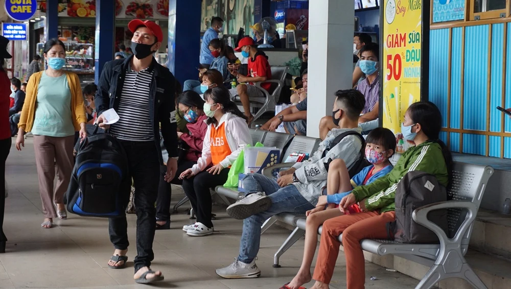 ben-xe-dip-le-3004-9