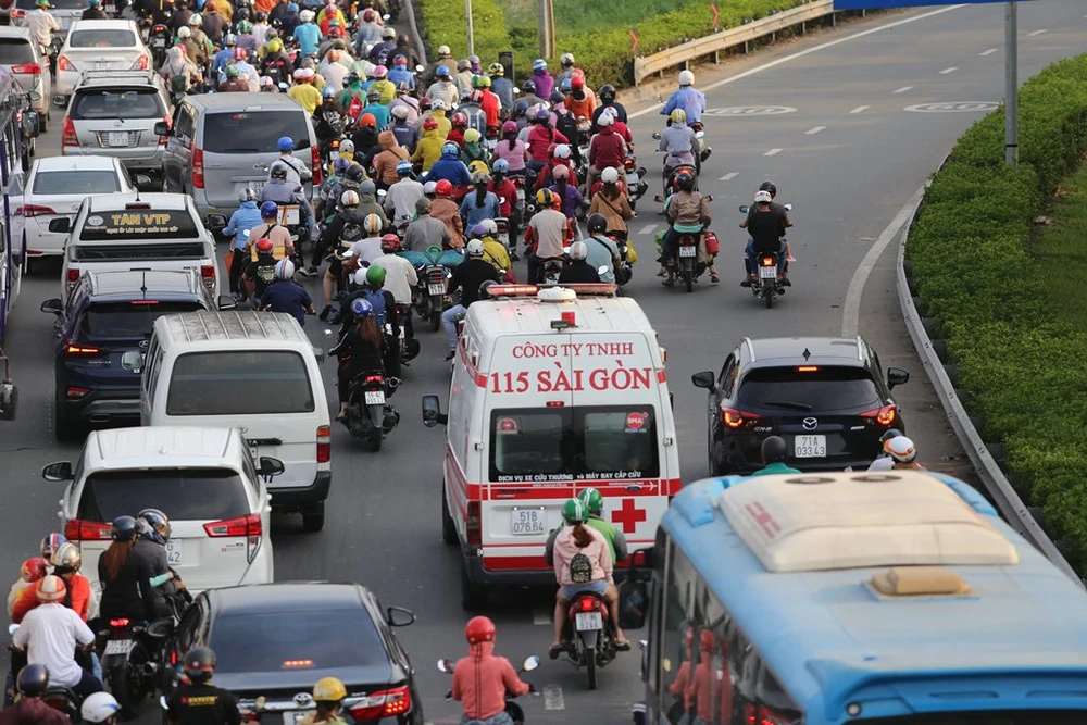 duong-sa-TP.HCM-dip-le-7