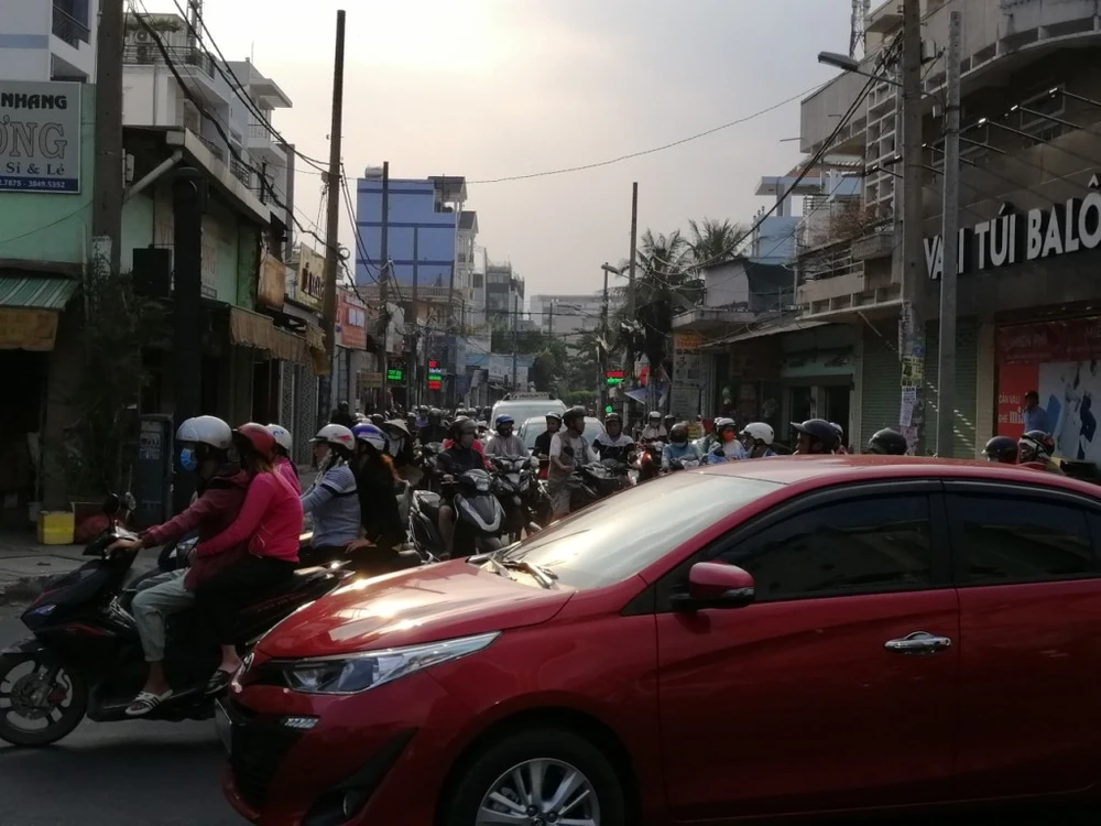 ket-xe-duong-Cong-Hoa-9