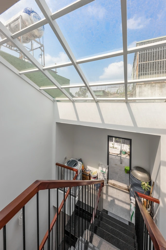 nha-pho-lech-tang-11