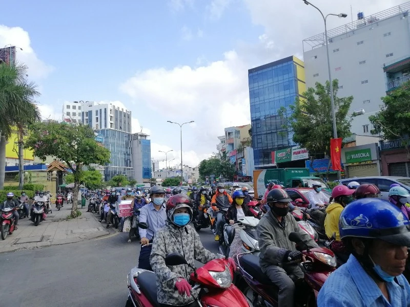 ket-xe-duong-Cong-Hoa-1