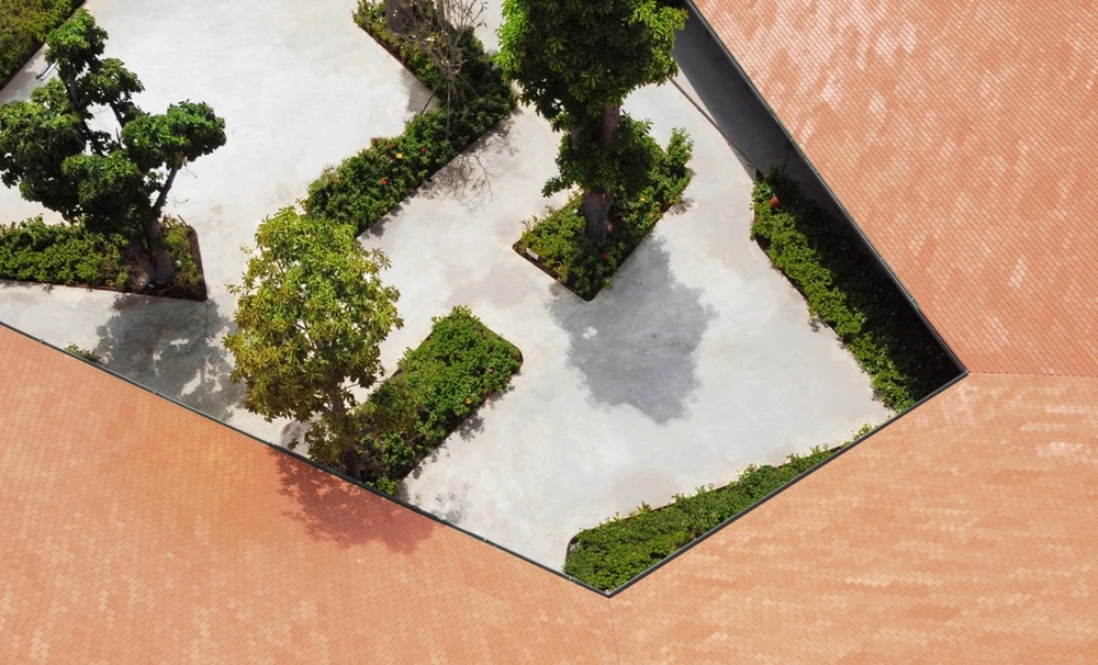 cong-trinh-truyen-thong-va-hien-dai-4