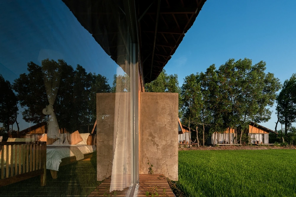 cong-trinh-giua-dong-ruong-12