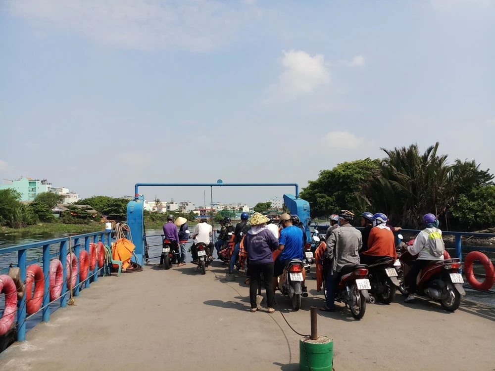 dien-mao-giao-thong-khu-tay-bac-11