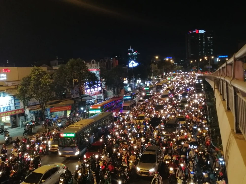 ket-xe-nga-tu-hang-xanh-3