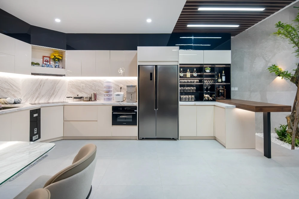 nha-pho-co-gieng-troi-5