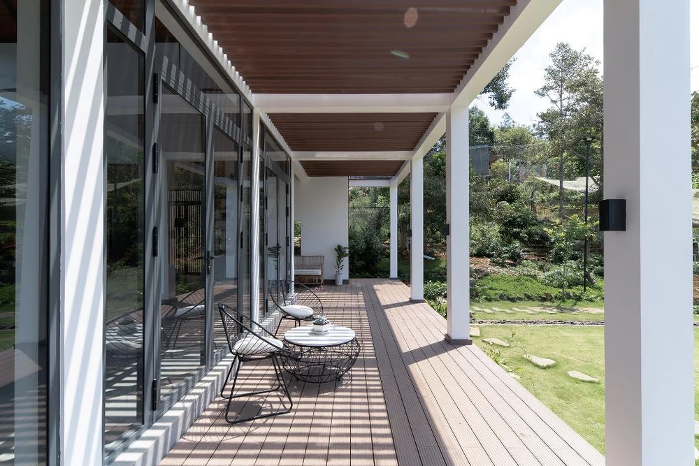 tranh-nang-huong-tay-sau-nha-14