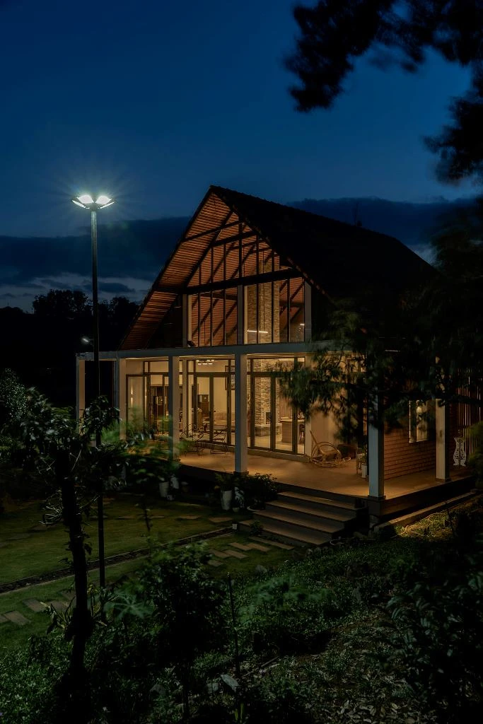 tranh-nang-huong-tay-sau-nha-4