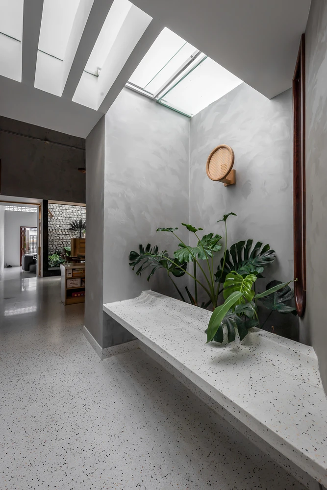 Nghỉ dưỡng tại gia trong ngôi nhà có 3 giếng trời ảnh 13