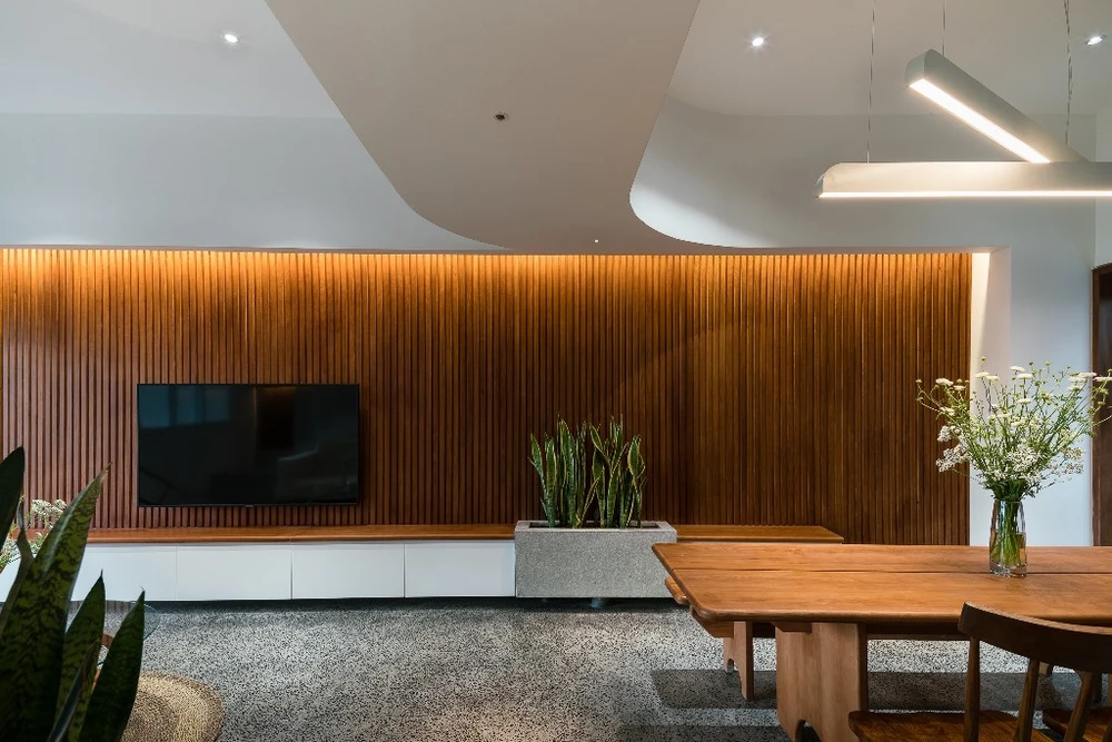 ngoi-nha-theo-phong-cach-vua-du-7