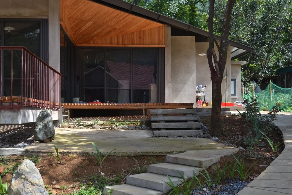 ngoi-nha-khong-can-dieu-hoa-12