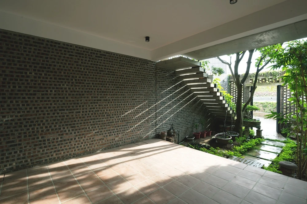 ngoi-nha-ben-trien-de-25