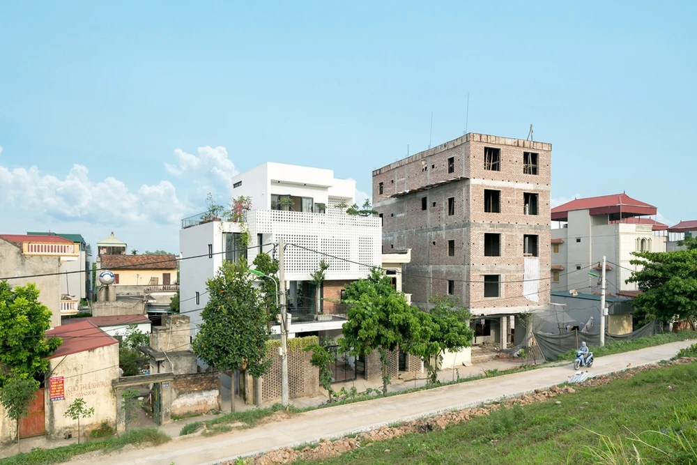 ngoi-nha-ben-trien-de-2