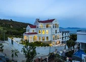 Ngôi nhà view biển Nha Trang đẹp như mơ của vợ chồng doanh nhân trẻ