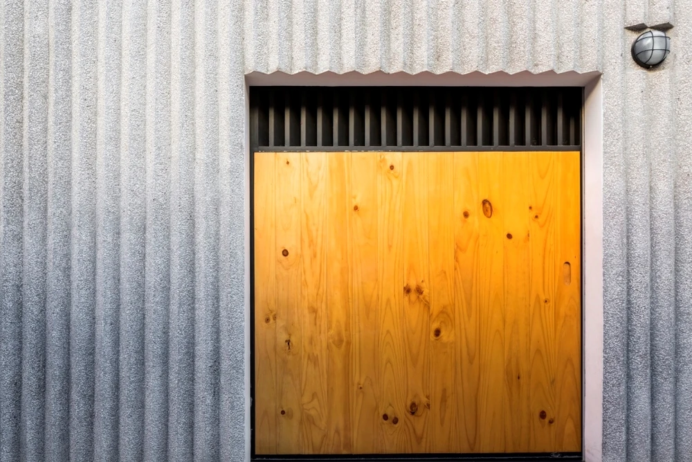 nha-pho-trong-hem-cut-5