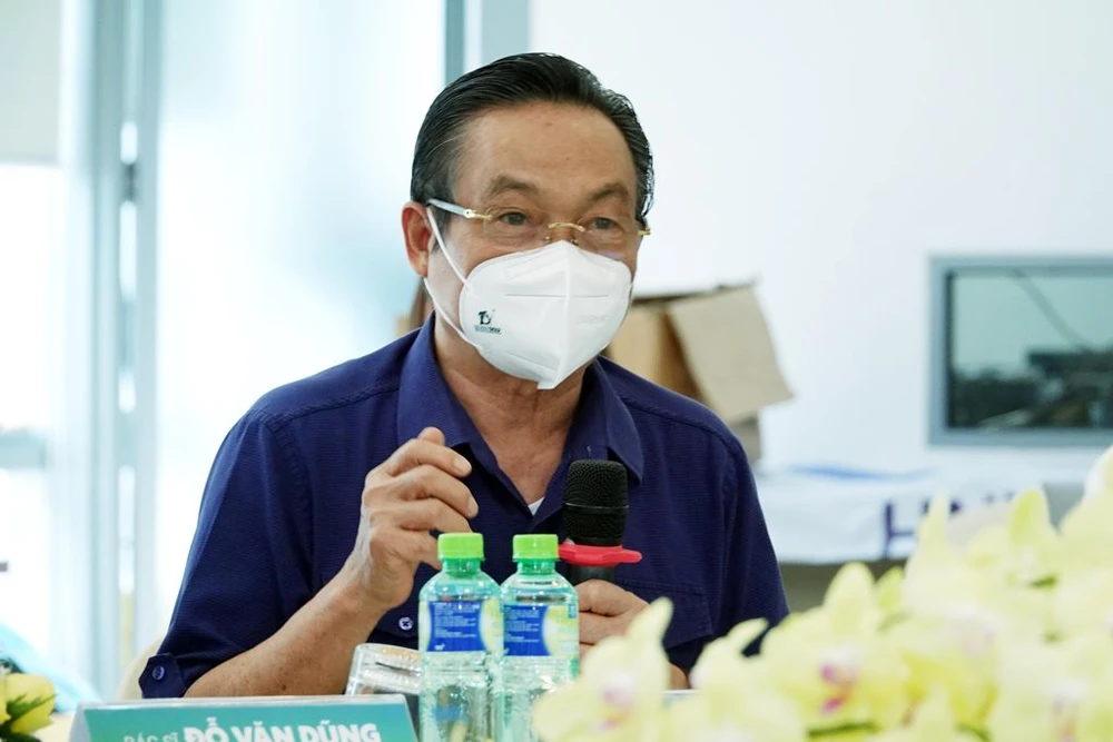 mo-cua-du-lich-tphcm-3