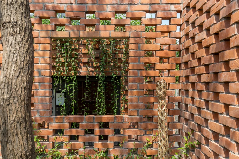 ngoi-nha-muon-nang-lay-gio-10