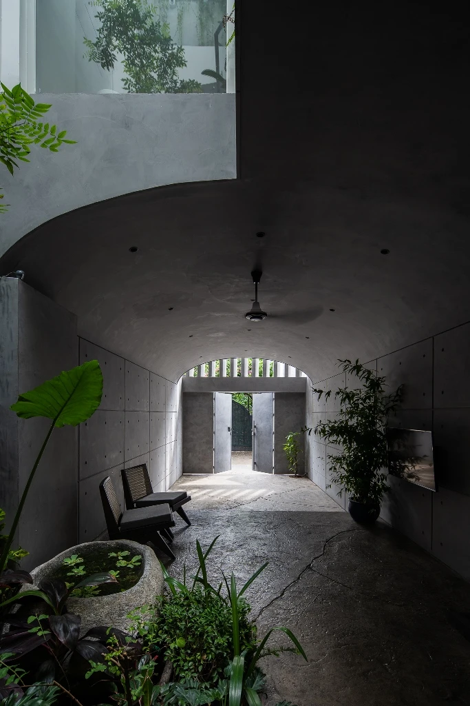 ngoi-nha-co-cau-truc-vom-6