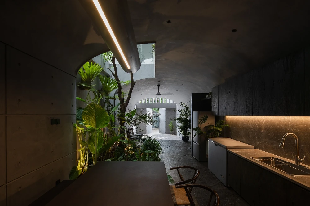 ngoi-nha-co-cau-truc-vom-7