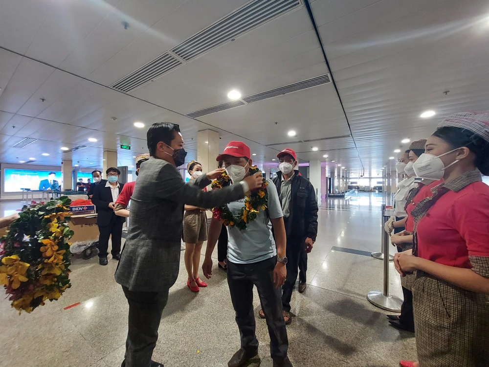 don-khach-du-lich-dau-nam-10