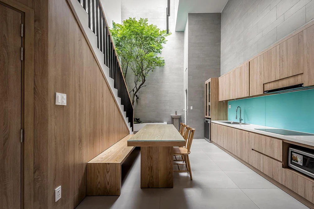 Việc xử lý thông thoáng cho ngôi nhà một cách hợp lý tốn khá nhiều công phu.