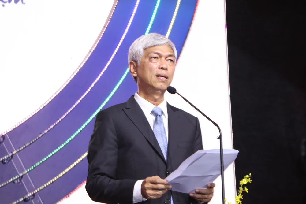 Ông Võ Văn Hoan, Phó Chủ tịch UBND TP.HCM phát biểu khai mạc ngày hội Du lịch TP.HCM.