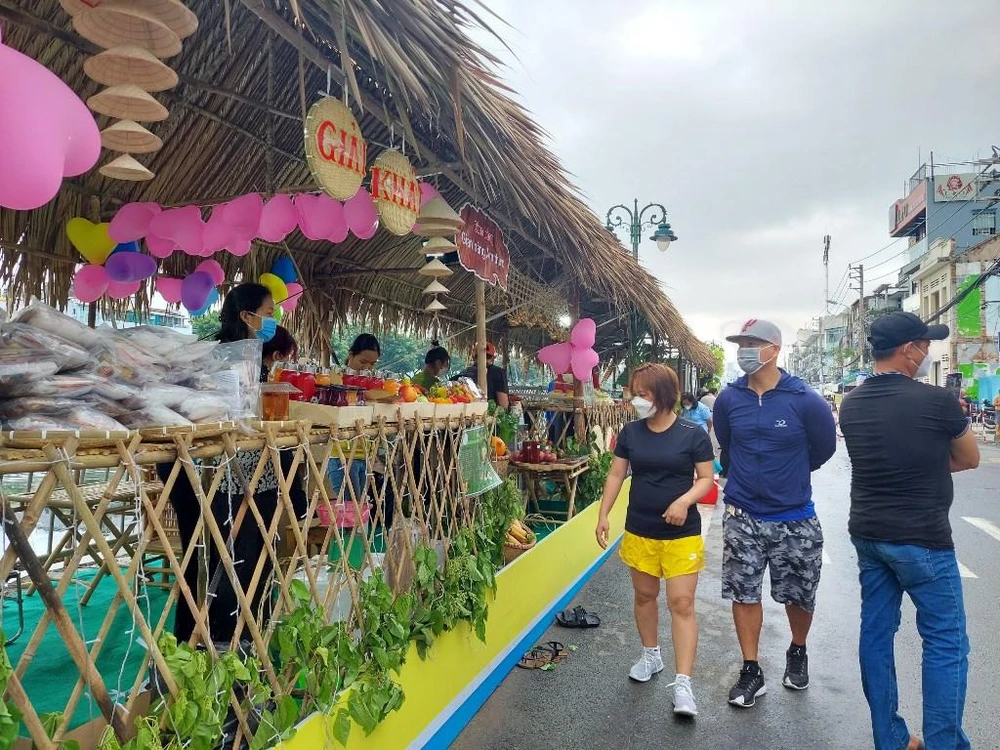 Bên cạnh chợ hoa xuân dịp Tết Nguyên đán, Tuần lễ trái cây sẽ là sự kiện dự kiến được tổ chức hàng năm tại quận 8