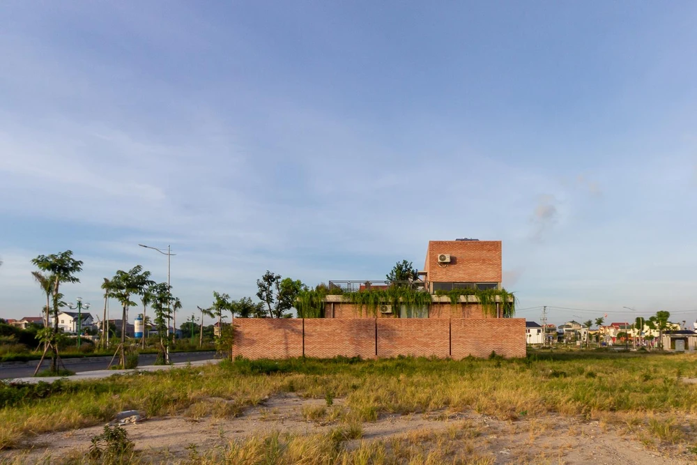 HGAA Architecture rất chú trọng đến việc tạo ra một ngôi nhà có không khí trong lành và gần gũi với thiên nhiên.