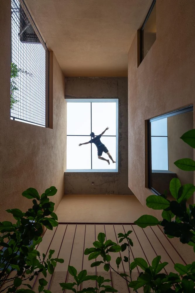 Khoảng trống thú vị tại khu vực giếng trời của nhà.