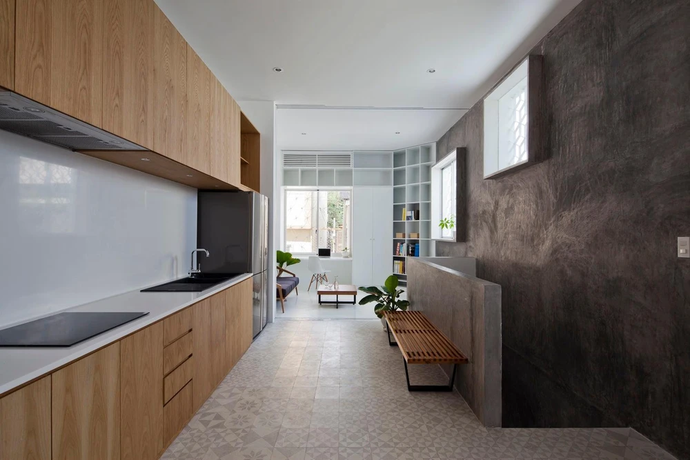 Bếp thiết kế gọn gàng, đầy đủ tiện nghi.