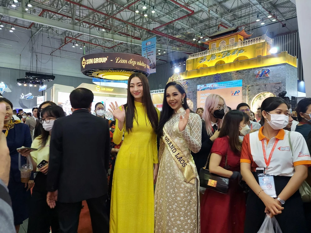 Hoa hậu các quốc gia hạ nguồn sông Mê kông tham dự sự kiện hội chợ ITE HCMC.
