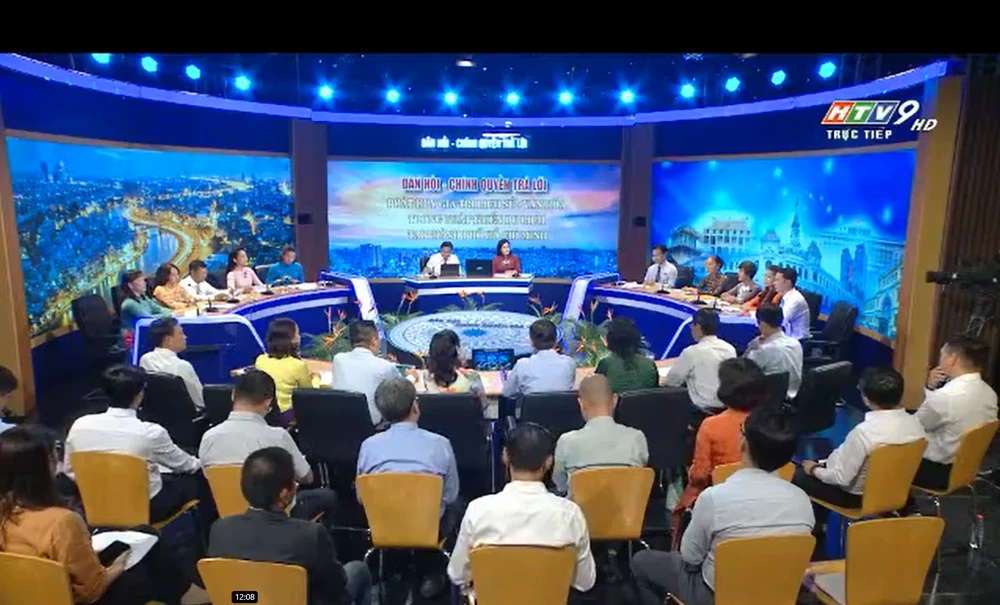 Chương trình "Dân hỏi, Chính quyền trả lời" với chủ đề "Phát huy giá trị lịch sử - văn hóa trong phát triển du lịch tại TP.HCM. Ảnh cắt từ màn hình.