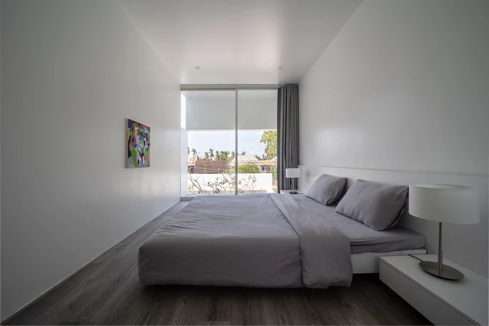 Các phòng chức năng đều hướng ra vườn.