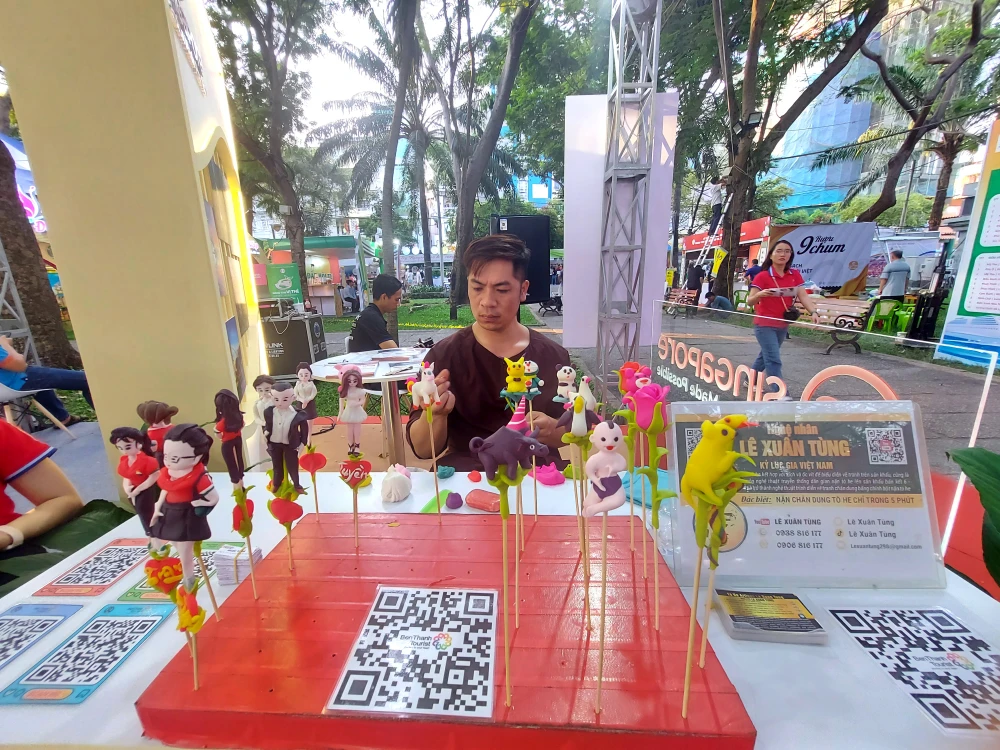 Các đại biểu tham dự chương trình quảng bá du lịch tại Úc sẽ được trải nghiệm làm tò he.