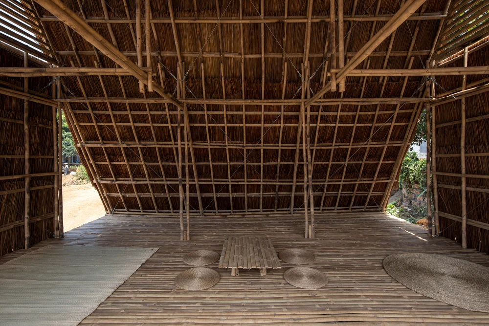 Mặt bằng vuông vắn (6m x 6m) có hai tầng, có thể cơi nới để tăng diện tích sử dụng