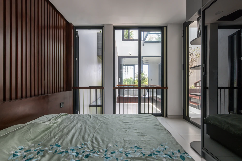 Các phòng chức năng trên các tầng có thể dễ dàng kết nối và quan sát.