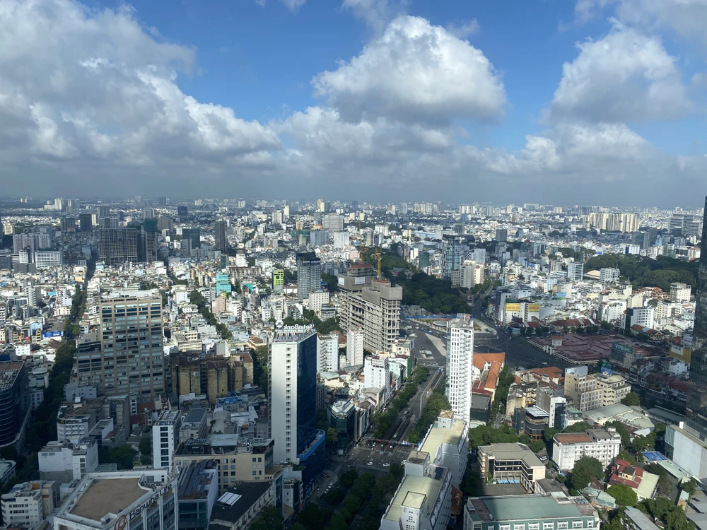 Vẻ đẹp của TP.HCM từ góc nhìn của tòa nhà Bitexco.