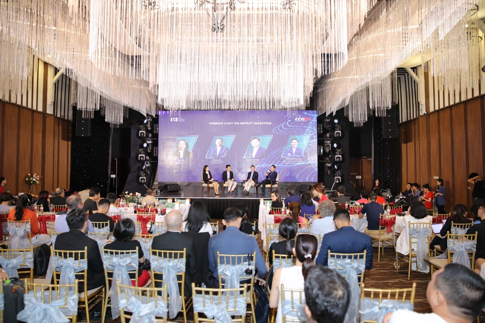 Các chuyên gia chia sẻ tại hội nghị Xanh - Green Summit.