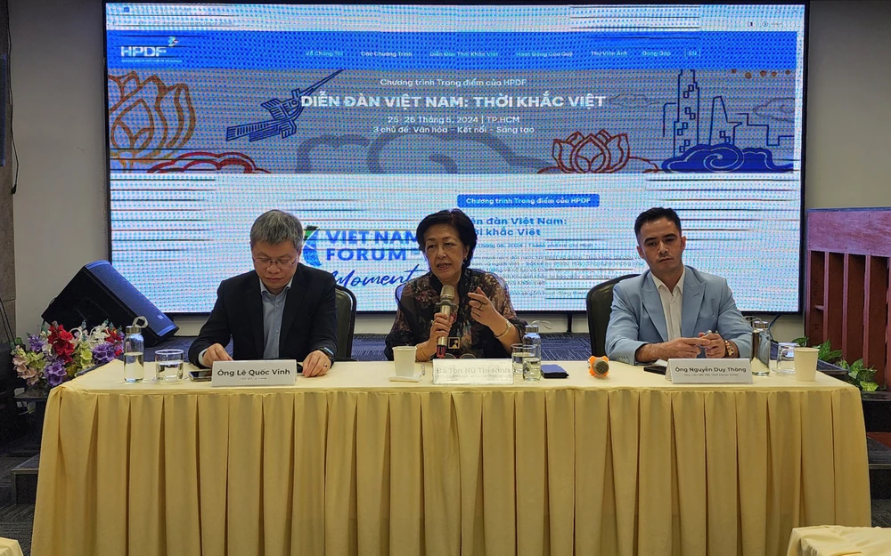 Họp báo Diễn đàn Việt Nam: 'Thời khắc Việt. Ảnh: THU TRINH.