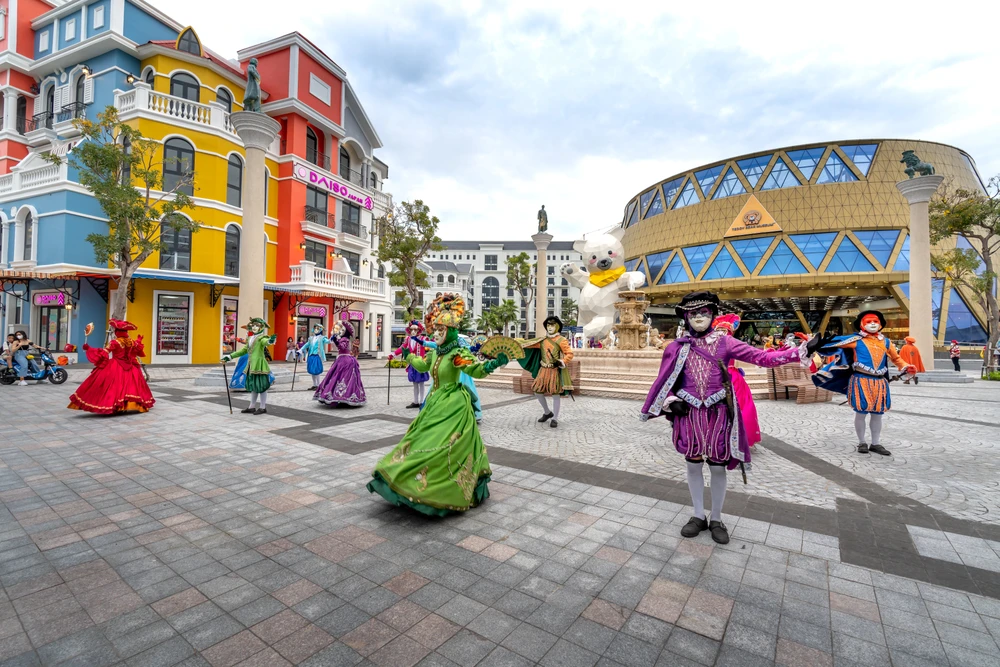 Du khách Việt Nam đang ngày càng quan tâm đến việc khám phá ẩm thực tại các điểm đến du lịch.