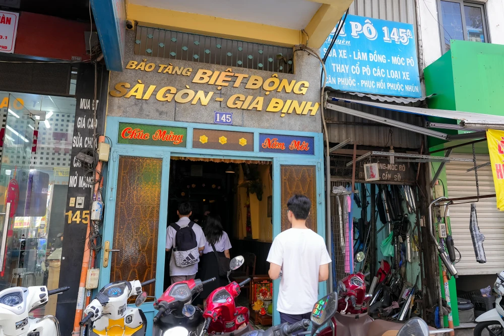 Điểm đến đầu tiên là Bảo tàng Biệt động Sài Gòn - Gia Định (đường Trần Quang Khải, quận 1).