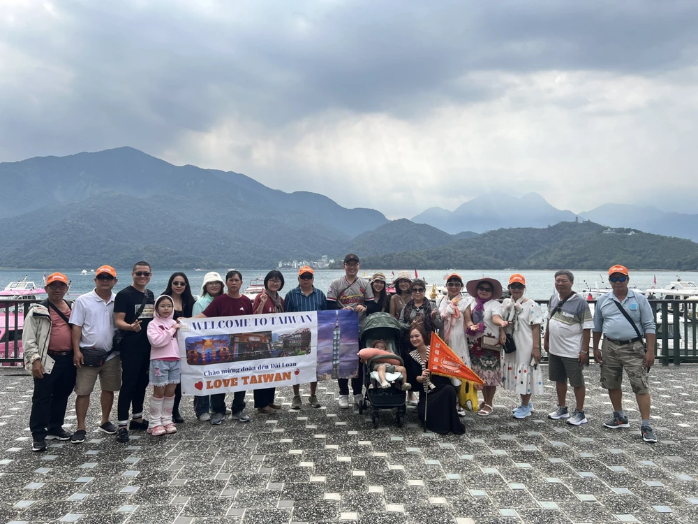 Đoàn khách Việt du lịch Đài Loan kết thúc chuyến du lịch vào ngày 3-4 khi động đất diễn ra. Ảnh:TQT.