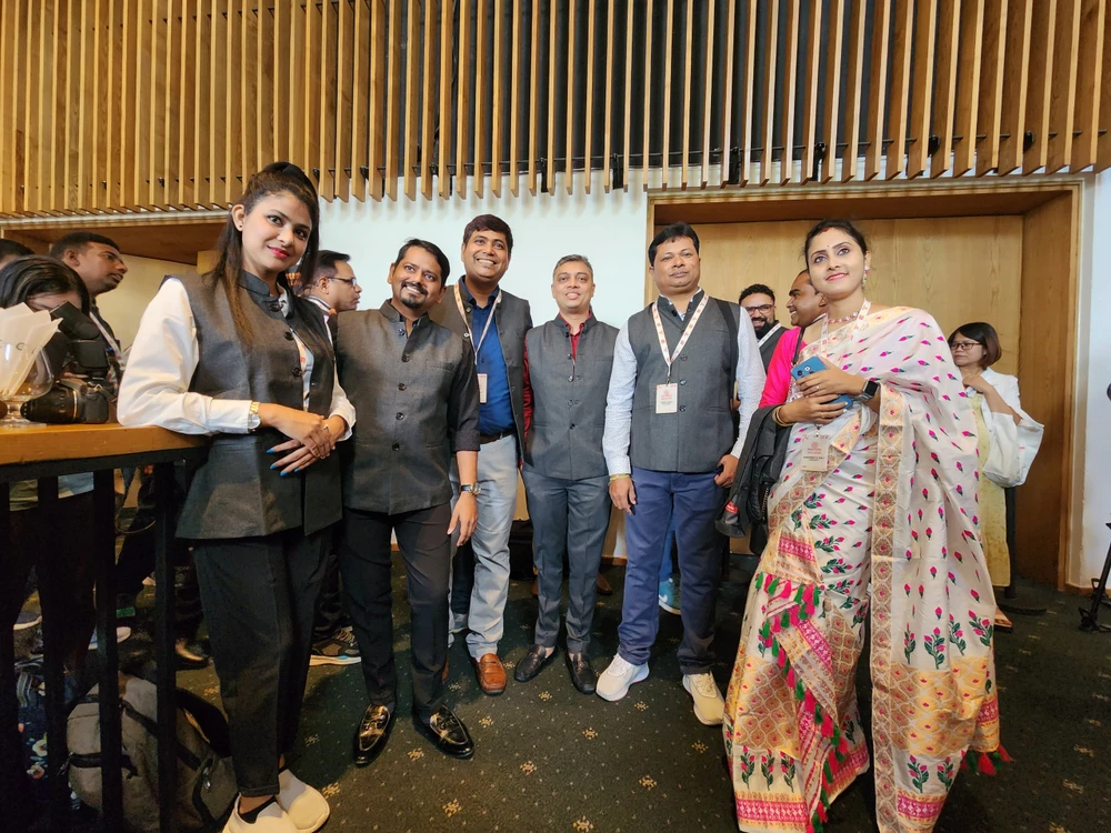 Khách du lịch Hồi giáo (Ấn Độ) đến TP.HCM vào tháng 7-2023. Ảnh: TT.