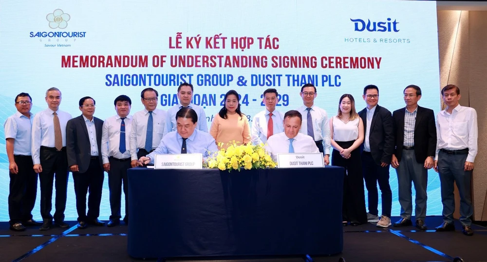 Hai doanh nghiệp lớn ngành Du lịch Saigontourist Group và Tập đoàn Dusit Thani ký kết hợp tác giai đoạn 2024–2029.