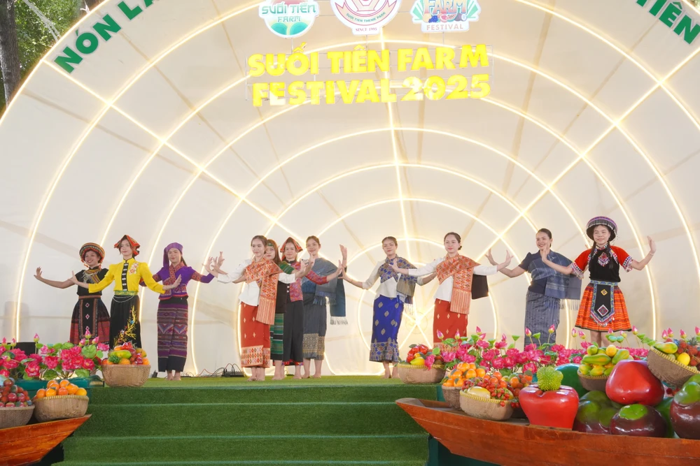 Chương trình Giao lưu Văn hóa - Hữu nghị năm 2025 gắn kết tình hữu nghị bền chặt với cộng đồng người nước ngoài đang sinh sống, học tập và làm việc tại TP.HCM.