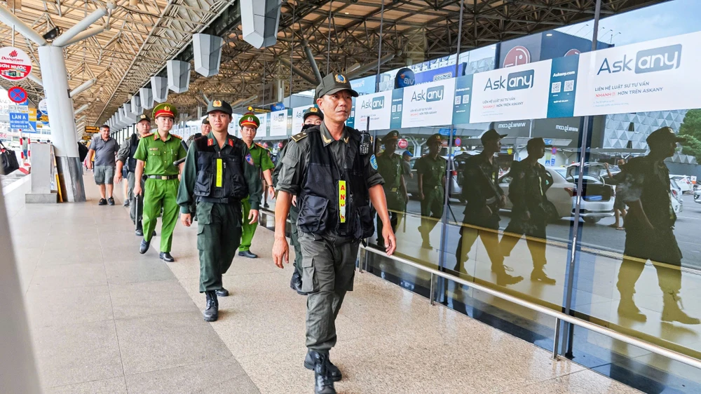 Từ hôm nay, sân bay Tân Sơn Nhất tăng cấp độ an ninh
