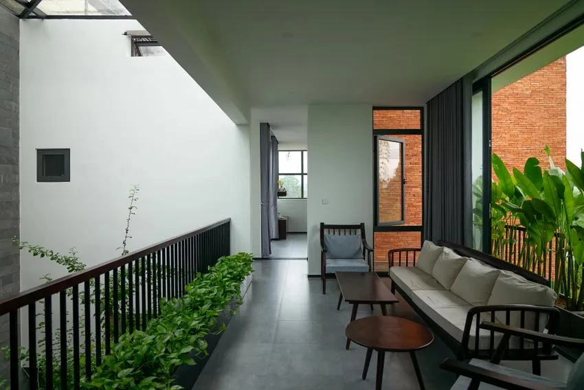 Trong quá trình xây nhà, chủ nhà phát sinh nhu cầu cần trao đổi kỹ lưỡng với đơn vị thiết kế và thi công. 